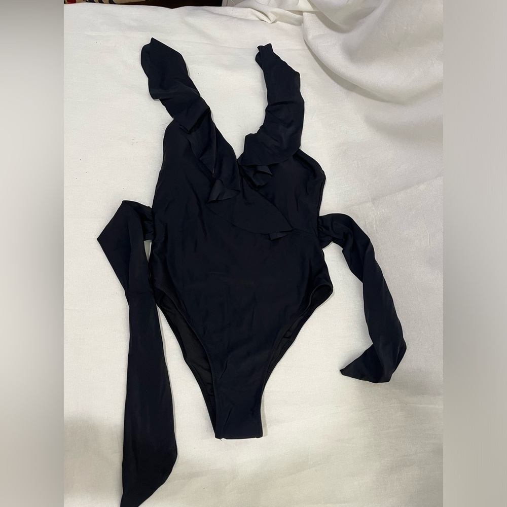 One piece Black swim suit